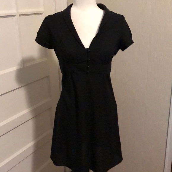 Old Navy Dresses & Skirts - Old Navy Classic Black Casual Dress